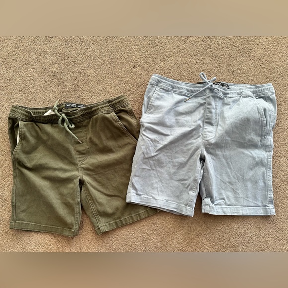 SOLD Men’s Shorts - Picture 2 of 2